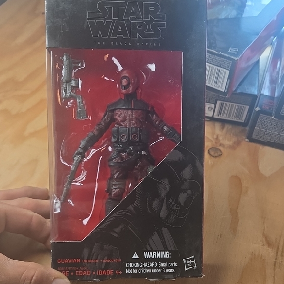 Figura Guavian Enforcer Star Wars The Black Series – Scala 6 Pollici, La Forza Risveglia, Con 2 Accessori - 6